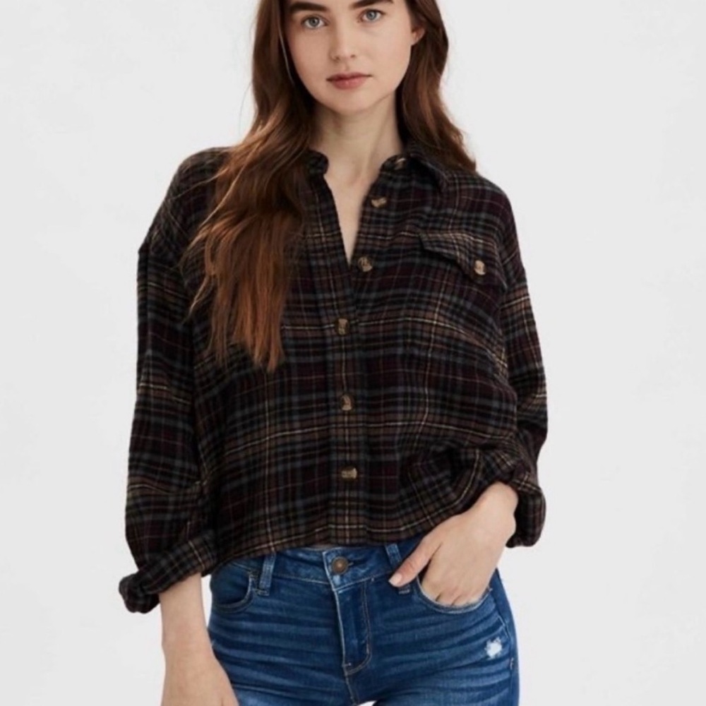 American Eagle Cropped Plaid Flannel Size XL